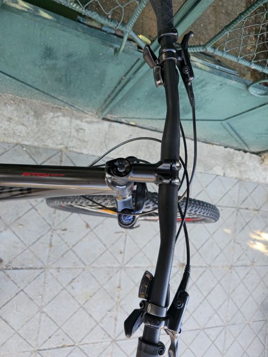Specialized Pitch 27.5 L размер Хидравлични дискови Заключваща се вилка  Алуминиев велосипед