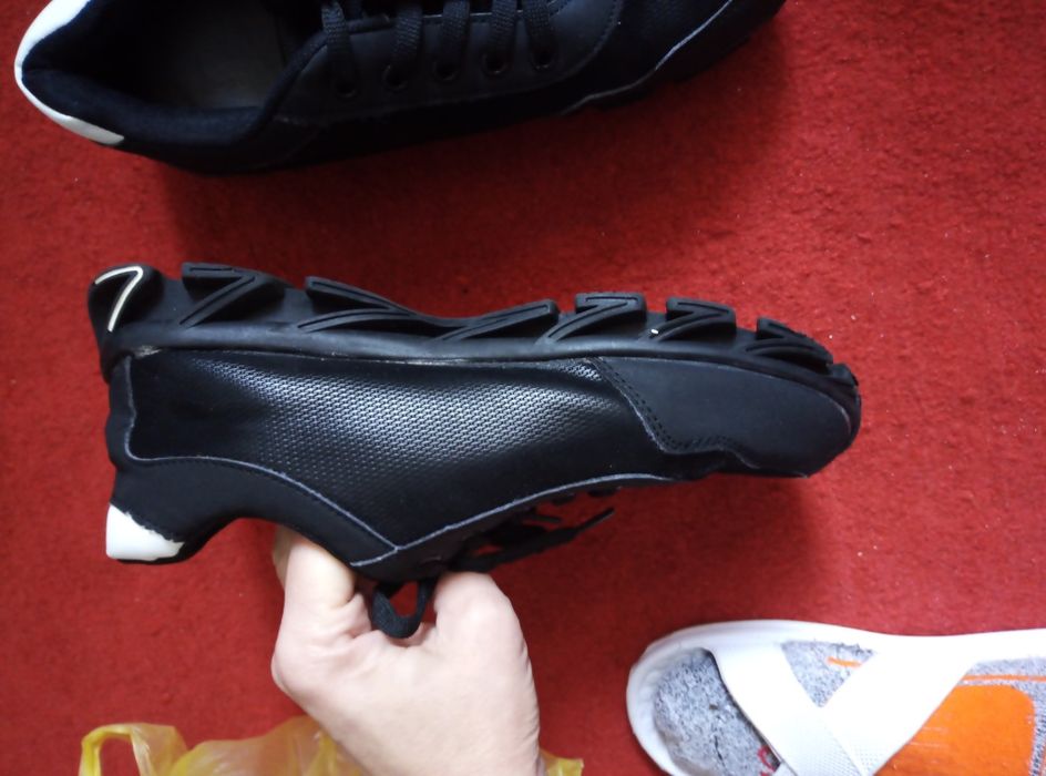 Продам подрасковые сапоги и красовки 41 размера