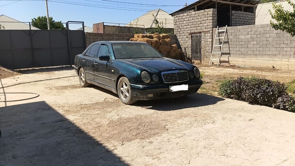 Продаю машину Mercedes, механика