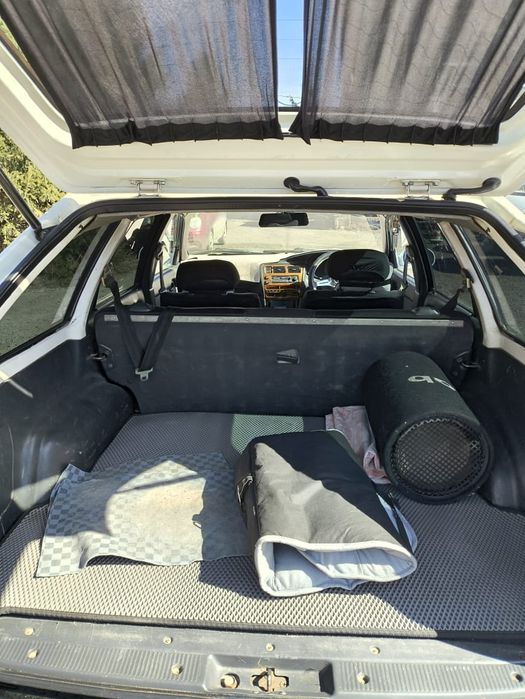 Продам машину Тойота каролла