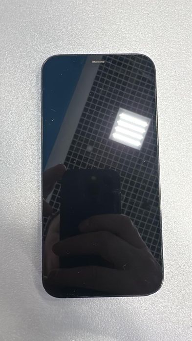 Продаю Iphone 12 Pro