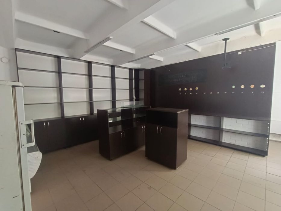 Мебель для магазина, пивного