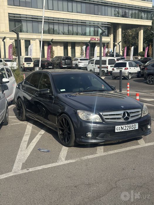 mercedes 204 ideal holatda