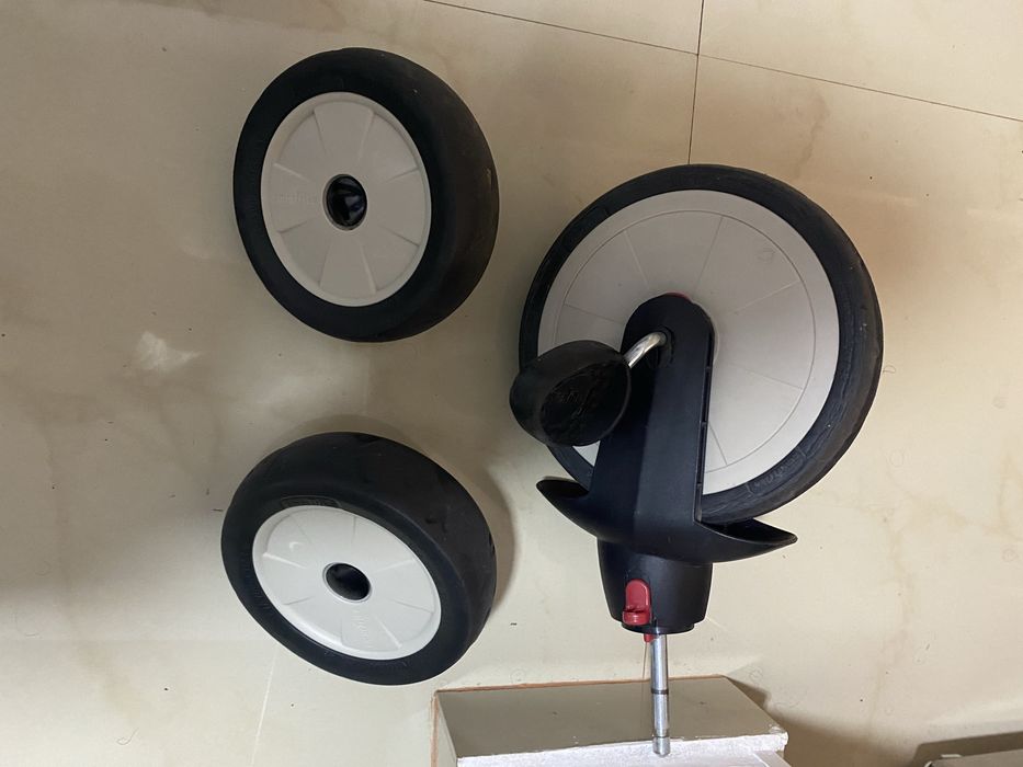 Componente roti alb/ gri tricicleta Smartrike