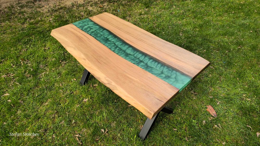 Маси от дърво и епоксидна смола