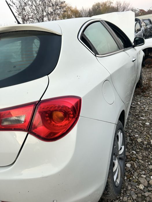 Haion cu lunetă Alfa Romeo Giulitta 2014