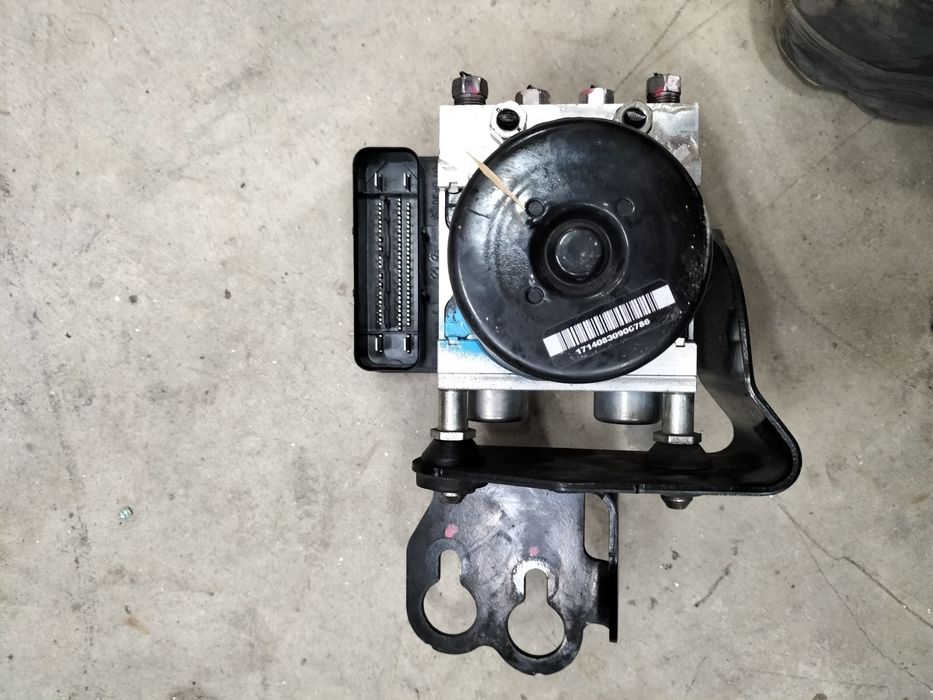 Abs модул Dodge Journey / Додж Джърни 2010г.

Номер: 00405698C200