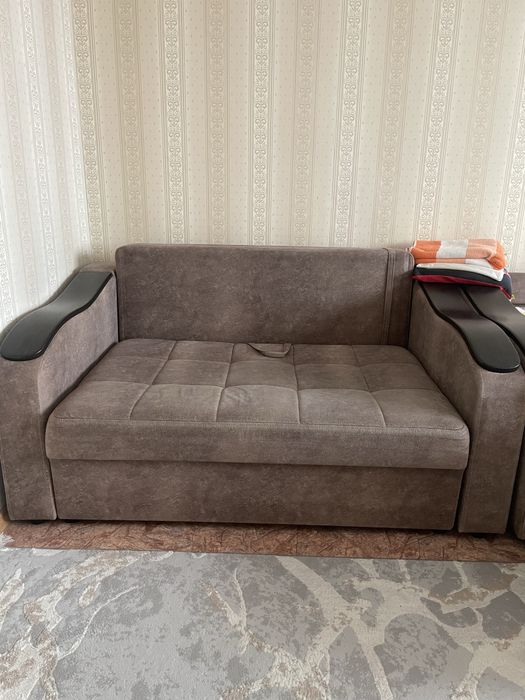 Продается отличный диван