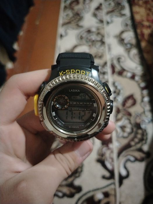 Lasika W-H9025 suv o'tmas soati sotiladi!