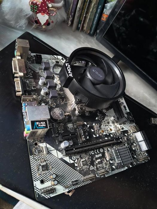 Ryzen 5 1600 (3.2 GHz); Radeon RX580 8Gb OC; ASRock A320M-HDC R4.0