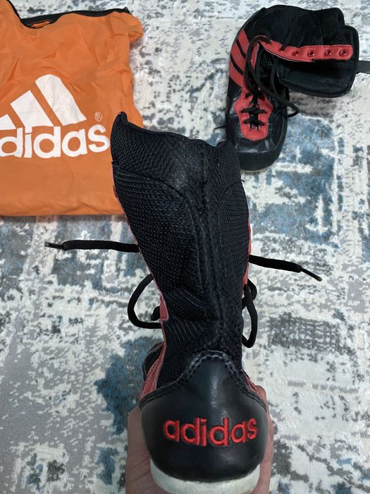 Продам Боксерки Adidas