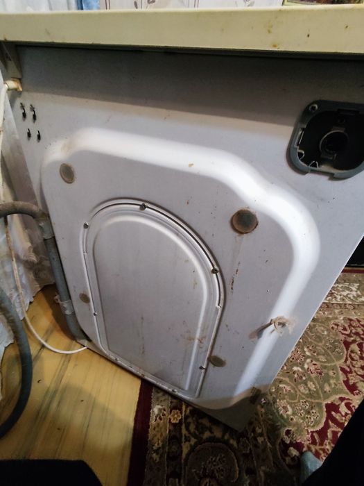 Продам стиральную машину