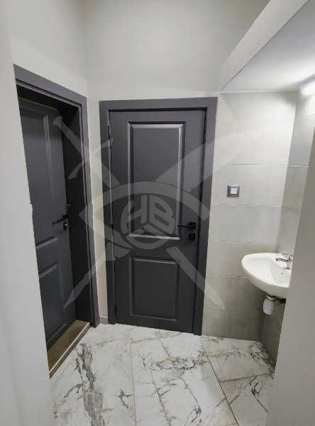 Дава се под наем Тристаен апартамент в Пловдив, Център - 100 кв.м за 997.05 € - Снимка #3