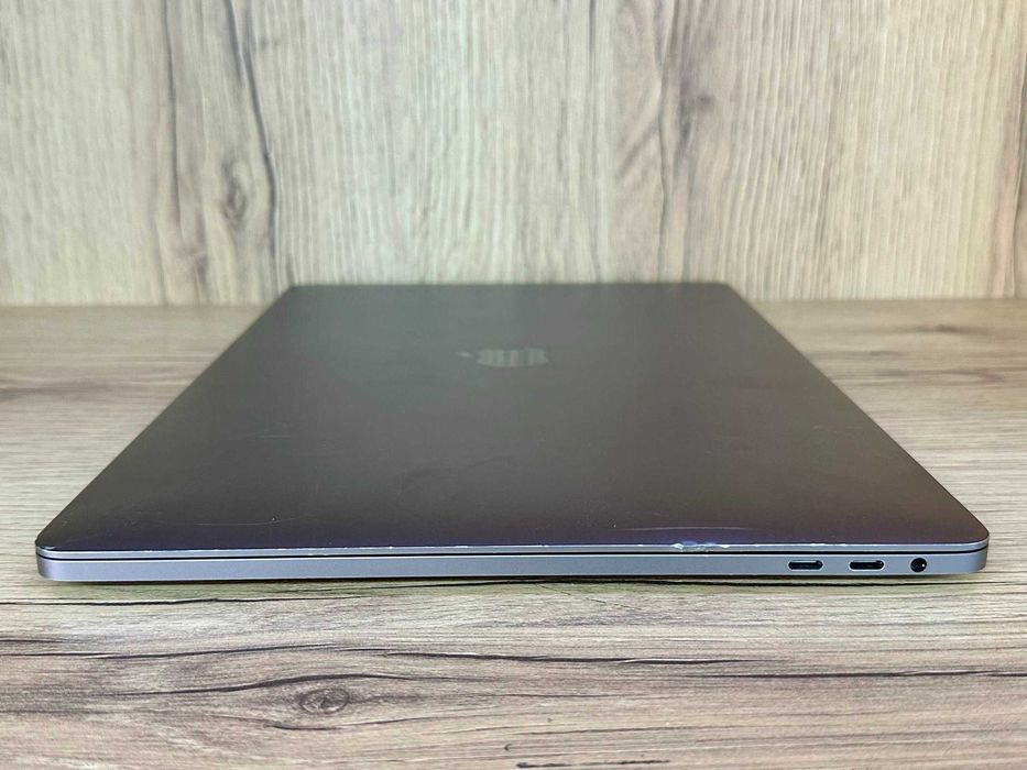 Лаптоп Apple MacBook 15-inch 2016 A1707