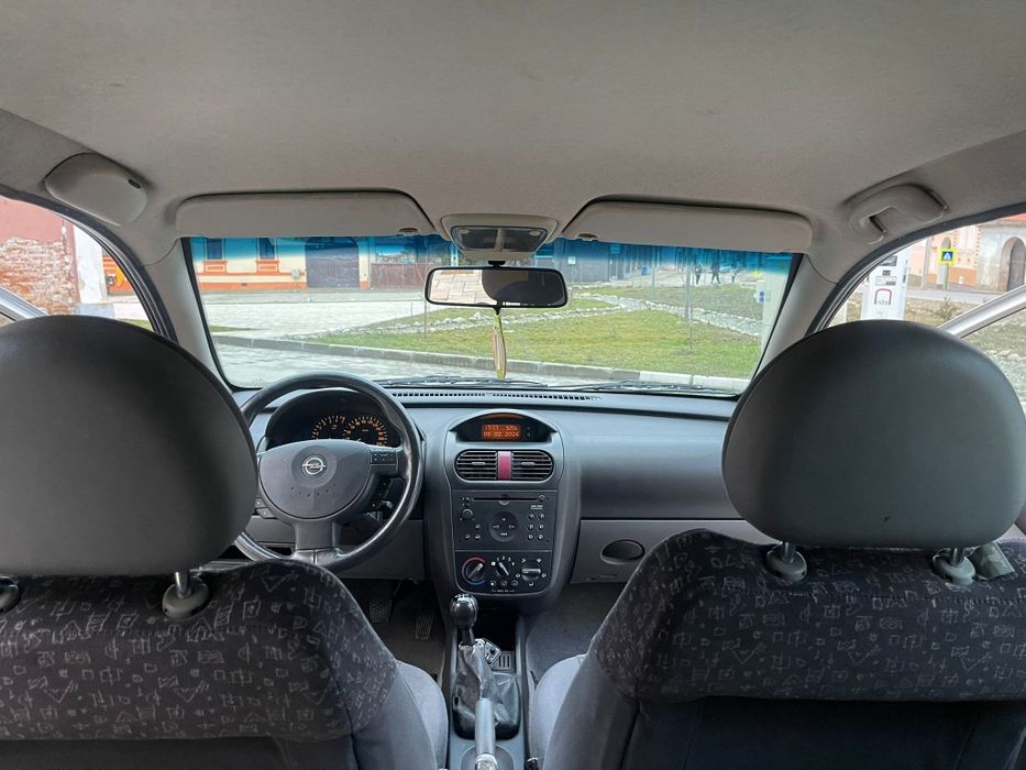 Opel corsa C ireproșabil mașină pentru pretențioși impecabil  înmatric