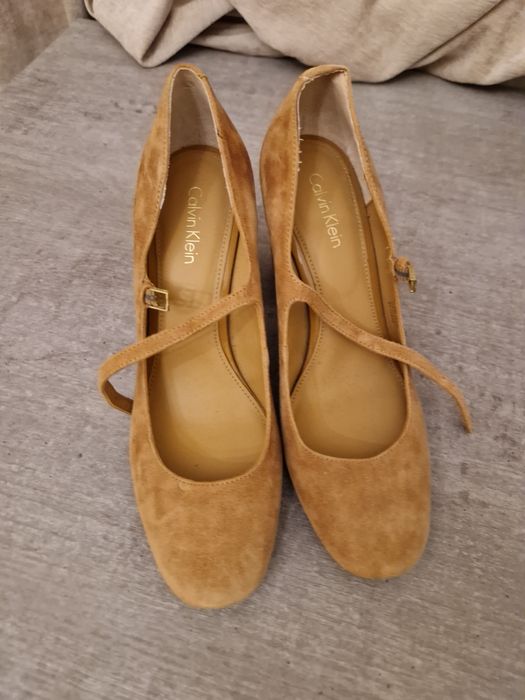 Pantofi Calvin Klein m37,5 noi