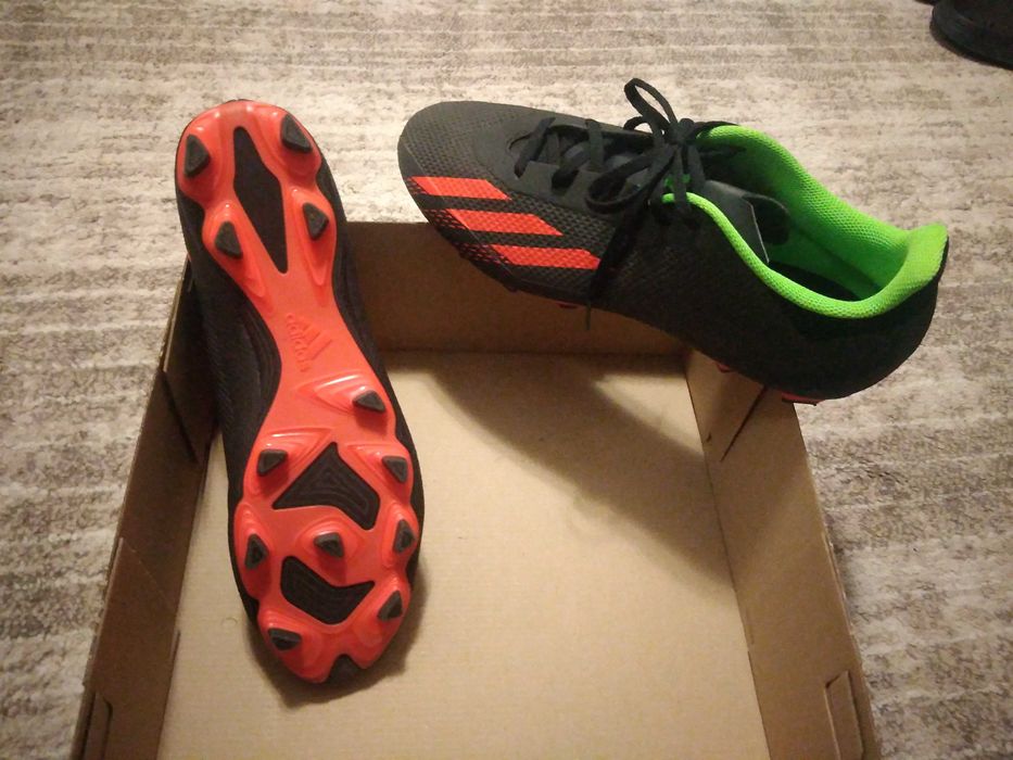 Футболни обувки Adidas