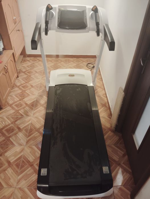 Banda electrică de alergat Actuell DT350B