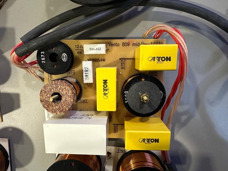 Boxe Canton Vento 809, difuzoare Canton, bas Canton,filtre boxe Canton