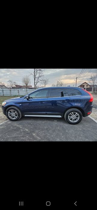 Vând Volvo XC 60 2013