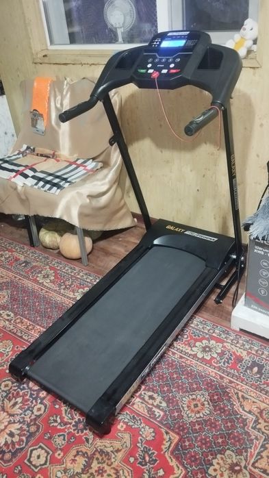 Продам беговую дорожку