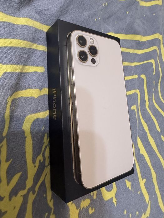 Продам Apple iPhone 12 Pro 256 GB