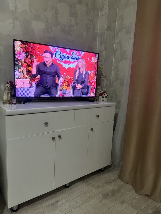 Срочно продаю комод и помощник мастера Каспи ред