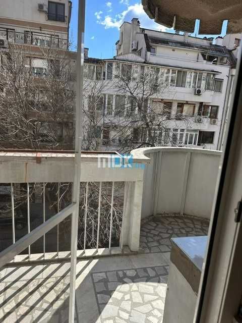 Продава се Тристаен апартамент в Пловдив, Кършияка - 113 кв.м за 849 €/кв.м - Снимка #11