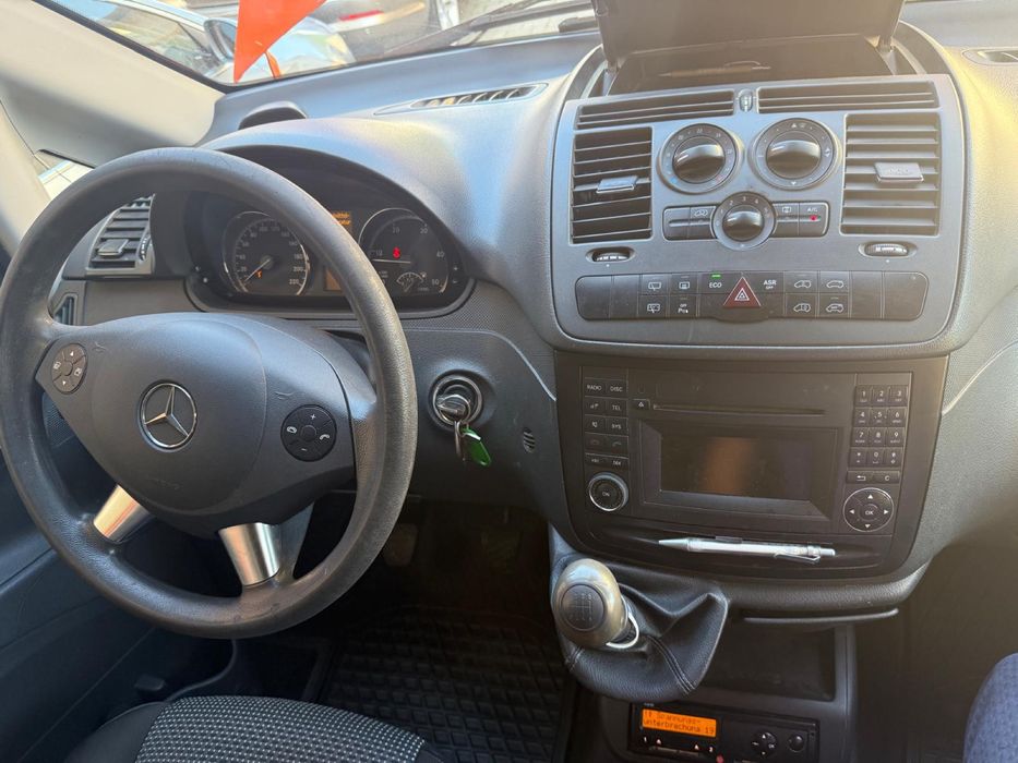 Vând Mercedes vito diesel 22  176 cp