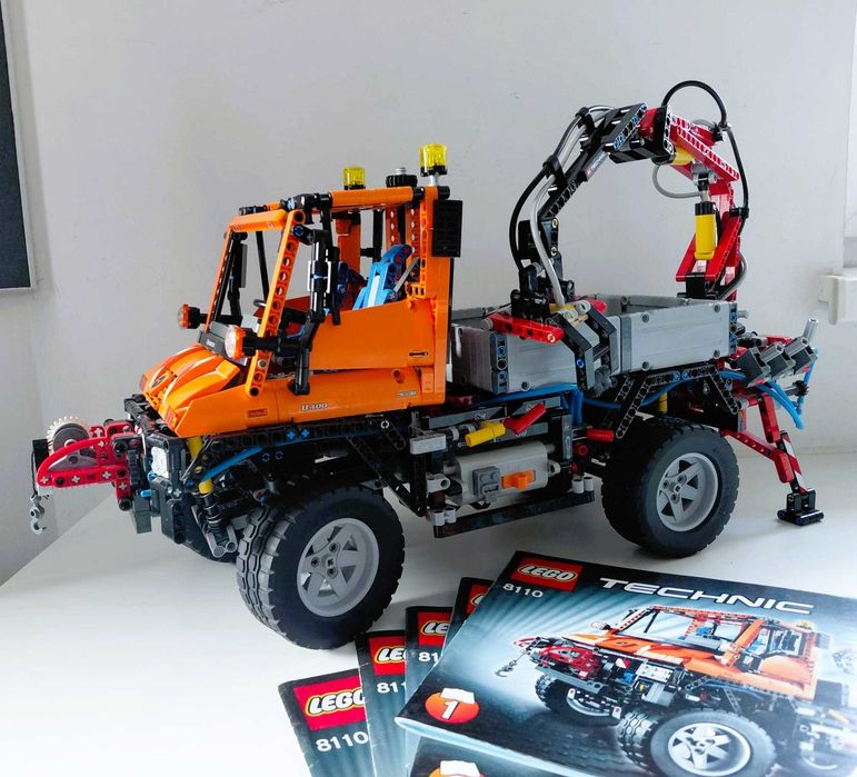LEGO Technic 8110 Mercedes-Benz Unimog U400