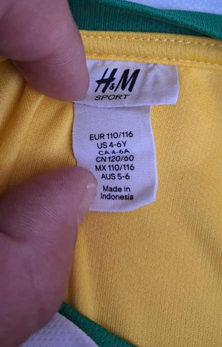 Tricou sport Brasil 110-116, 4-6 ani H&M+ vesta reflectorizanta copii