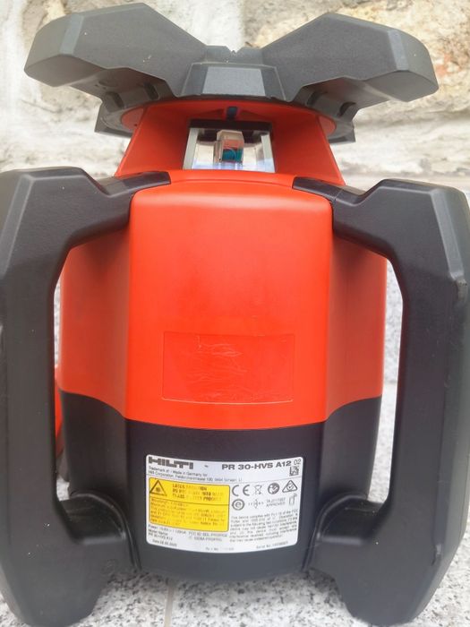 Ротационен лазерен нивелир Hilti PR 30-HVS A12