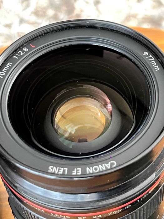 Canon EF 24-70mm f/2.8L USM – de vanzare