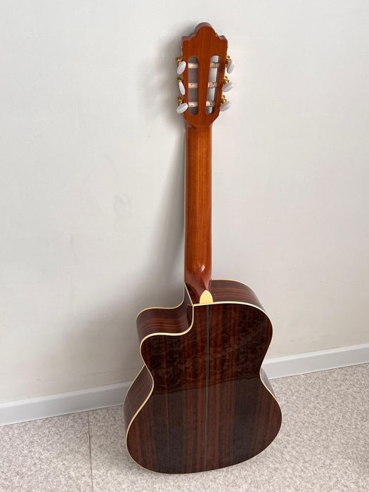 Продам гитару чтобы играть на гитаре