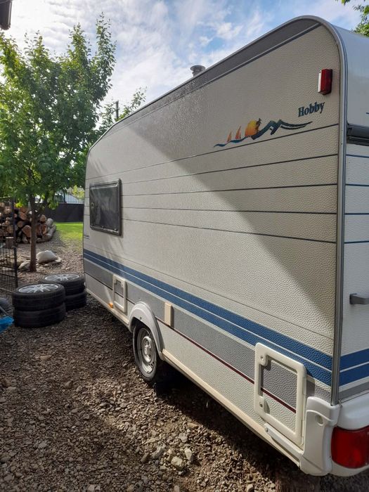 Vând rulotă Hobby