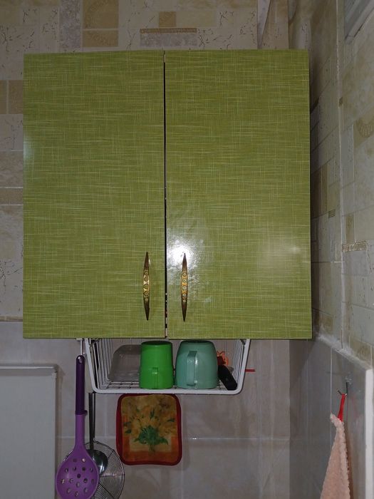 Кухонный  шкаф .