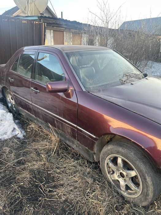 Мерседес бенц 202