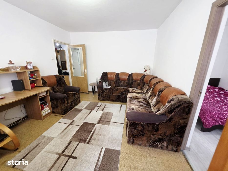 Apartament 3 camere, etaj 3, Malu Rosu – Str. Risnovenilor