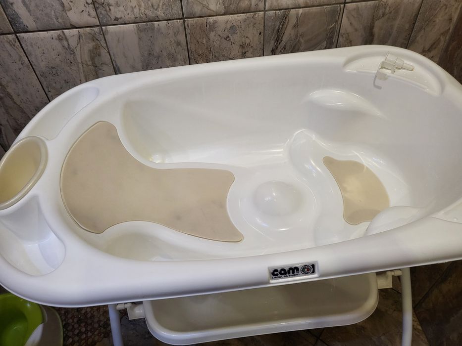 Бебешка вана Cam със стойка