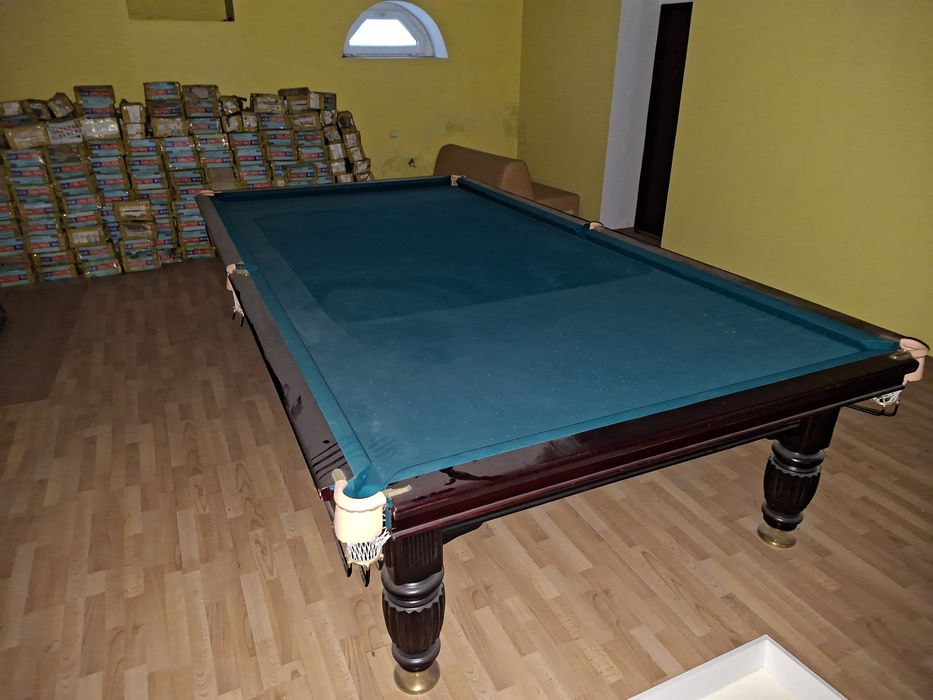 Продаётся бильярдный стол
