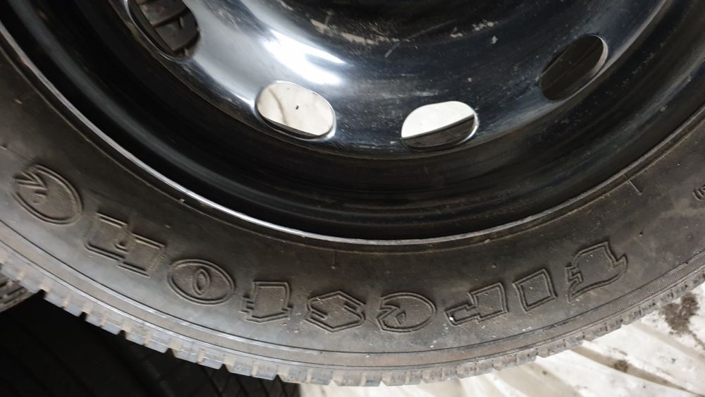 Джанти форд с нови гуми