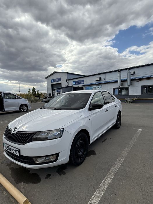 Продам шкода рапид 2013 г