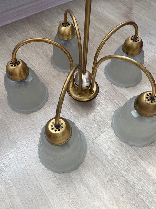 Люстра латвийская