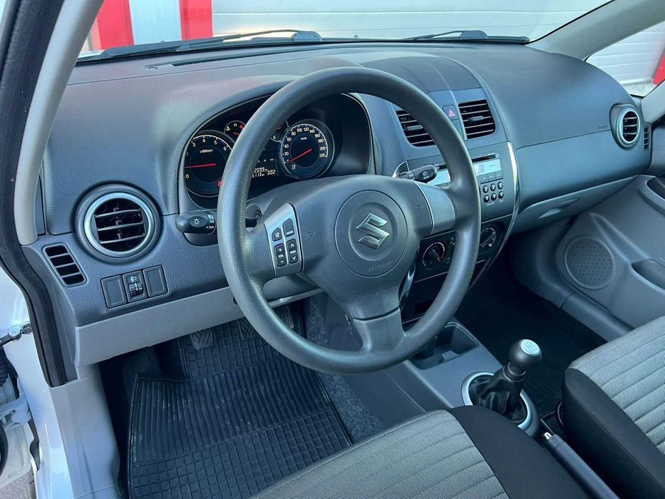 Suzuki SX4 1.6I 2014 година