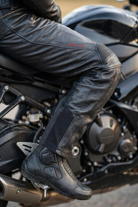 Pantaloni Moto Piele REV'IT! Mărimea 52 – Protecții incluse, Stare Excelentă