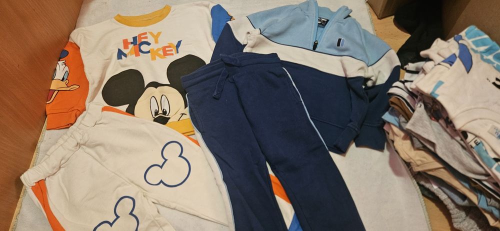 Lot băiețel mărimea 98-104
