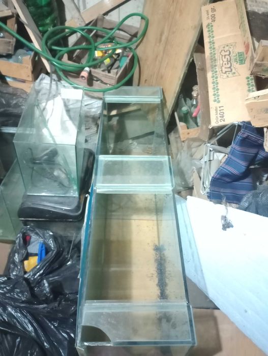 Голям аквариум 186 л с капаци