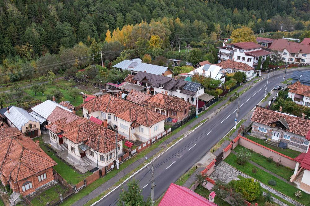 Casa de vanzare Leresti, Arges – 5 camere, teren 800 mp