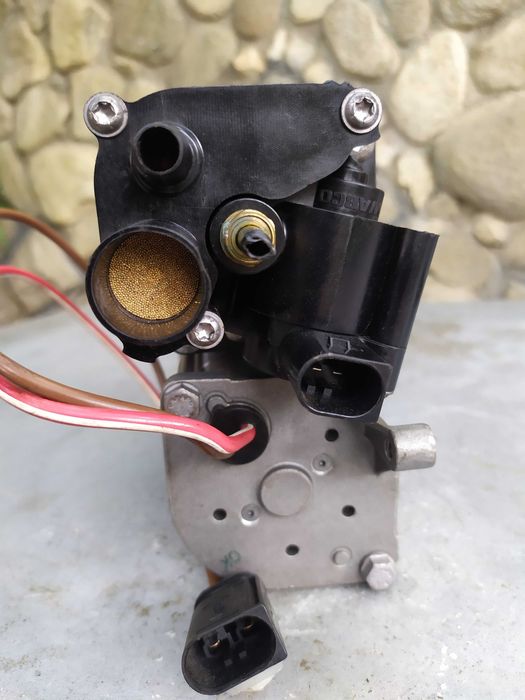 Компресор за BMW- Vabco -въздушни възглавници , окачване .