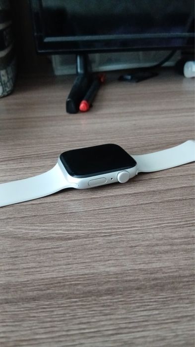 Apple Watch SE, 44мм